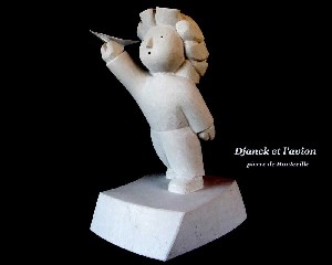 thumb 01 sculpture en pierre Desca Djanck et lavion jpg